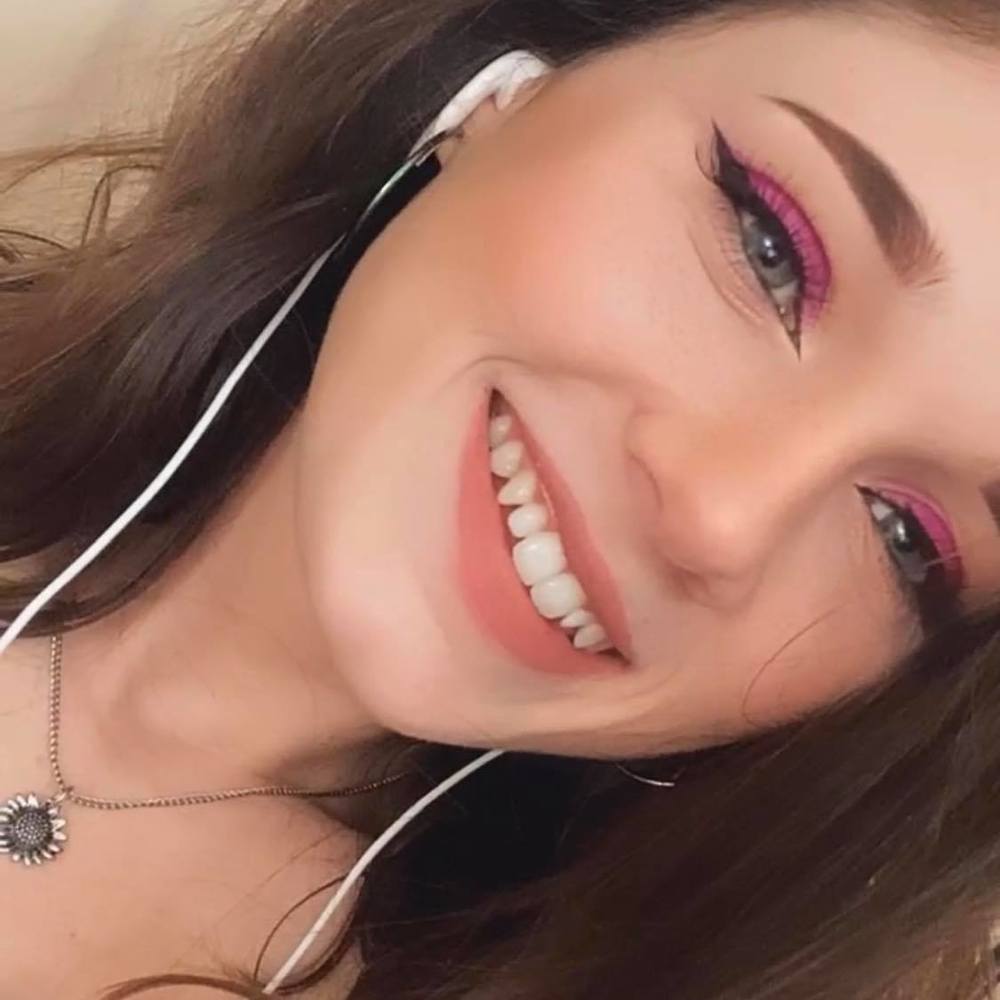 Meet your Posher, Allie